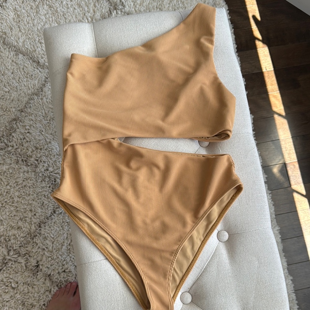 Beach Riot One Shoulder Tan One Piece - Picture 8 of 8